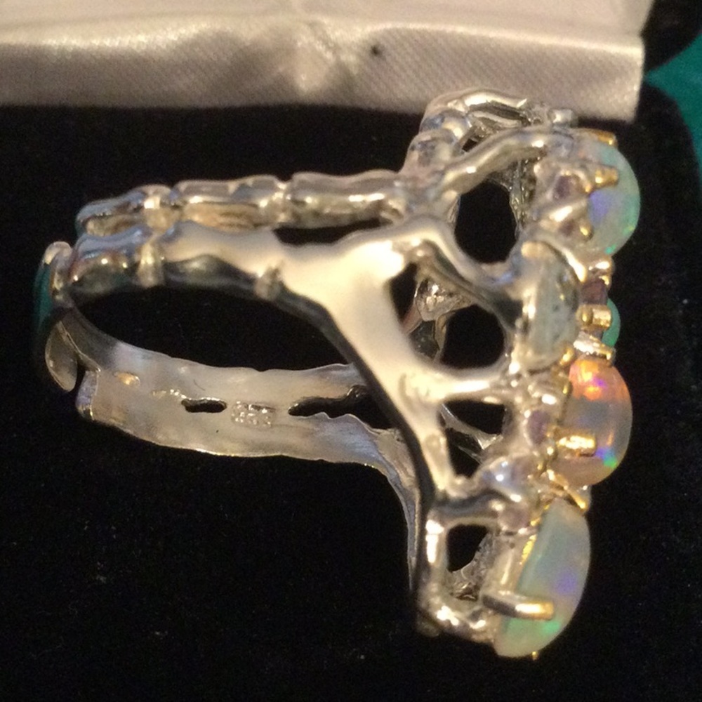 Genuine Natural Opal & Tanzanite Ring - Picture 6 of 11
